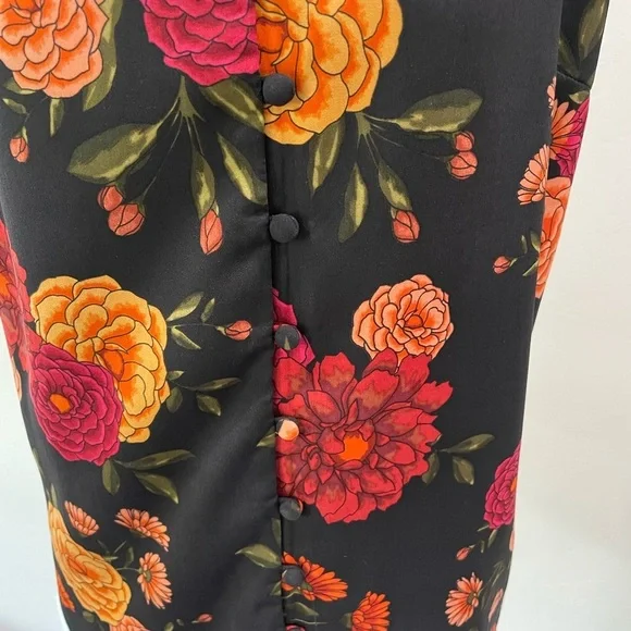 Cupcakes & Cashmere Floral Revolve Mara Camisole Cami Top Med - Picture 2 of 7